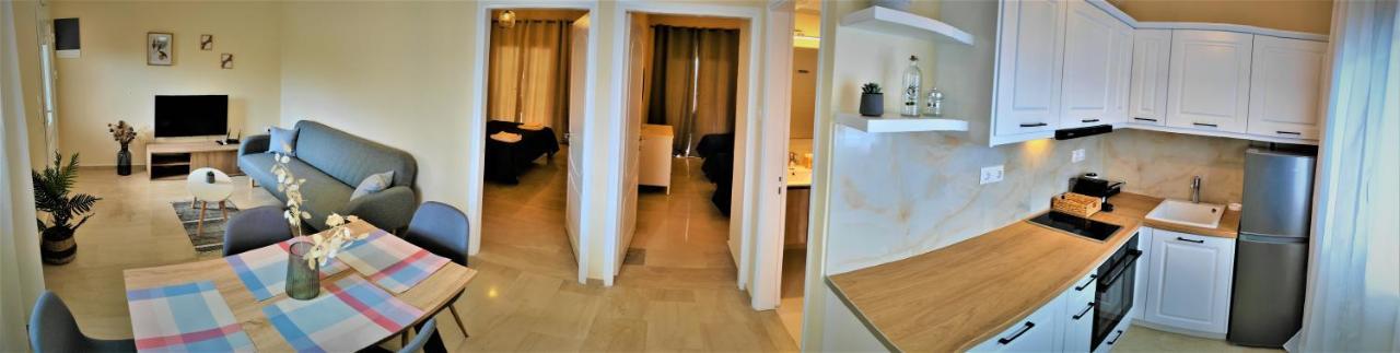 Christina'S Apartment 2 コントカリ エクステリア 写真